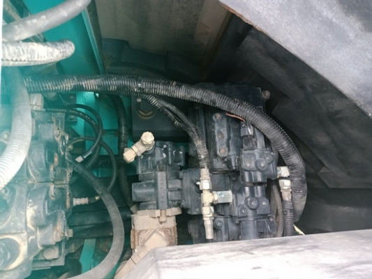 ขายรถขุดนำเข้าจากประเทศญี่ปุ่น kobelco sk135yy04 รุ่น6 ใบมีดดัน  ถึงไทยเร็วๆนี้ สนใจติดต่อสอบถาม 092-3309229 อี๊ด