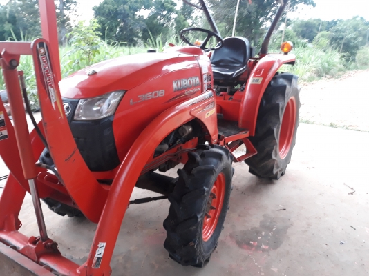 ขายรถไถL3608สีเดิมๆรถเดิมทุกจุดใบมีดผาลหลังโรตารี่พร้อมใช้งานครับ