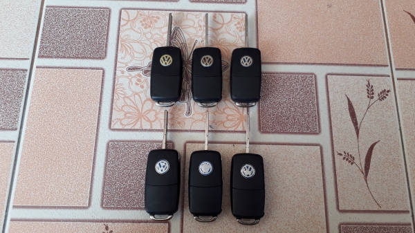กุญแจรีโมท VW แท้ รุ่น3ปุ่ม