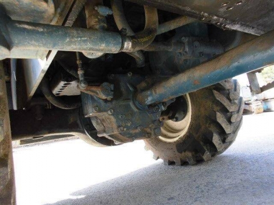 รถญี่ปุ่นเกรดA ขายถูก รถตักเอวอ่อน YANMAR V3 นำเข้าจากญี่ปุ่น โทร.090-986-2521 อ๊อบ