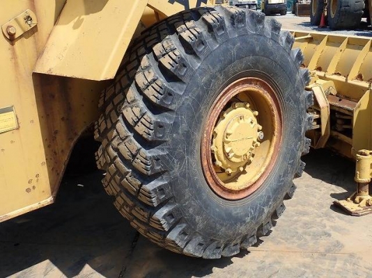 รถตัก เก่านอก ขายถูก CAT 936E ซีเรียลสูง 2,000++ นำเข้าจากญี่ปุ่น โทร.090-986-2521 อ๊อบ