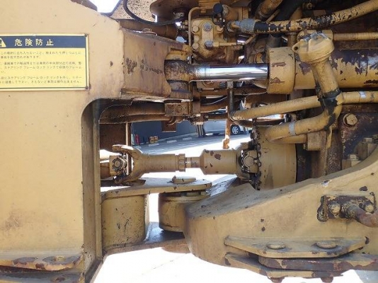 รถตัก เก่านอก ขายถูก CAT 936E ซีเรียลสูง 2,000++ นำเข้าจากญี่ปุ่น โทร.090-986-2521 อ๊อบ