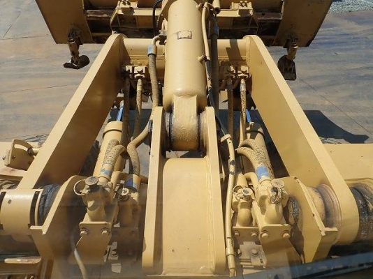 รถตัก เก่านอก ขายถูก CAT 936E ซีเรียลสูง 2,000++ นำเข้าจากญี่ปุ่น โทร.090-986-2521 อ๊อบ