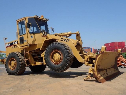 รถตัก เก่านอก ขายถูก CAT 936E ซีเรียลสูง 2,000++ นำเข้าจากญี่ปุ่น โทร.090-986-2521 อ๊อบ