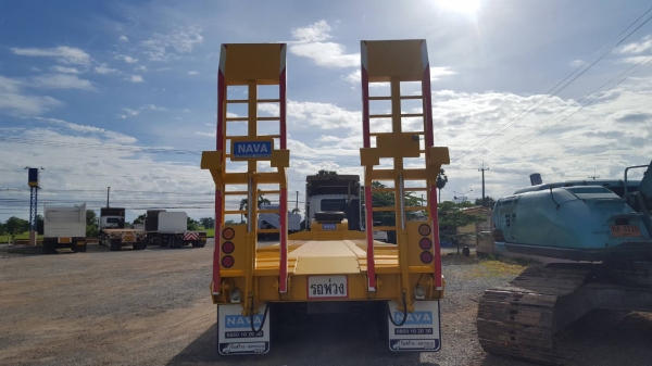 ???? ชอบทักพ่อค้าด่วนเลยจร้า ขาย หัวลาก ISUZU GXZ 360 แรงม้า ปี 56 พร้อมหางโรเบตสามเพลาของใหม่ รถสวย ???? ชอบทักพ่อค้าด่วนเลยจร้า ขาย หัวลาก ISUZU GXZ 360 แรงม้า ปี 56 พร้อมหางโรเบตสามเพลาของใหม่ รถสวย