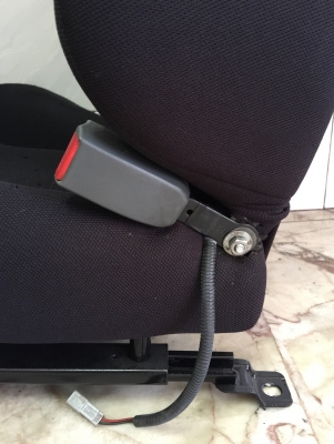 ขายเบาะแต่งรถยนต์ SPARCO พร้อมรางแปลงใส่ได้ทุกรุ่นเลยครับ