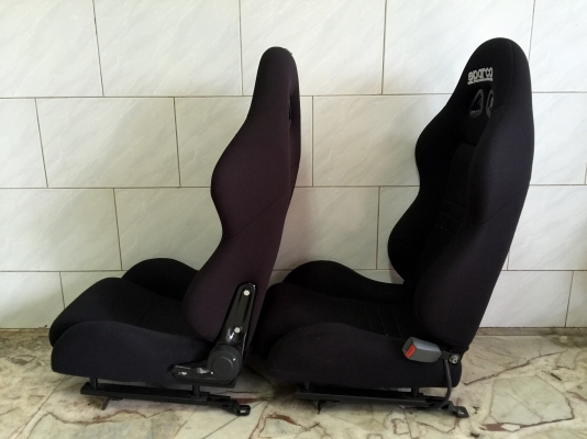 ขายเบาะแต่งรถยนต์ SPARCO พร้อมรางแปลงใส่ได้ทุกรุ่นเลยครับ