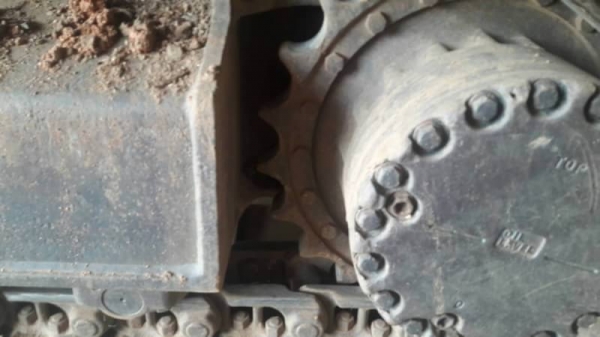 ขาย 1,290,000 รถเก่านอก  KOMATSU PC200-7 ทำงาน 11,xxx ชม เครื่องดี ปั้มแรง โช่ใหม่ เอวแน่น ไฟฟ้าครบ เอกสารเล่มทะเบียน  รถอยู่  มหาสารคาม โทร 0610710295  สนใจ รายการสินค้า อื่นๆ ที่ เว็ปไชค์ Truck2Hand  https://www.truck2hand.com/index.php?actions=content/