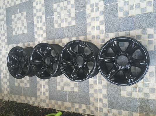 ขายล้อเล็บเหยี่ยวแท้ ISUZU 4WD ผลิตโดย ENKEI สวยทนถึก แข็งแรงแน่นอน ล้อเดิมๆ  ทำสีมาใหม่ ยังไม่เคยใส่ยาง พร้อมใช้งาน  ส่งได้ทั่วไทย 0850005579