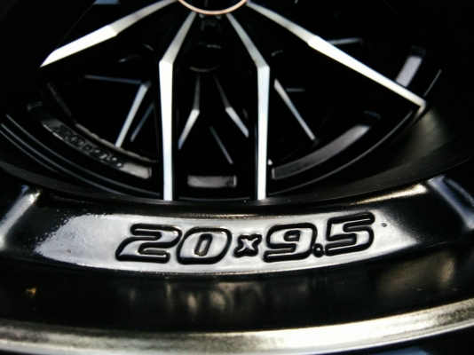 ขายแม็กLENSO SAMURAI 6รู ขอบ20 พร้อมยาง 265/50R20 ดีสโตน ปลายปี17 ตุ่มยางให้ยังอยู่ทุกเส้นคุ้มสุดเหม