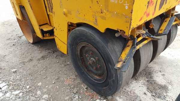 ขายรถบด BOMAG-BW121AC หน้าเหล็ก หลังยาง