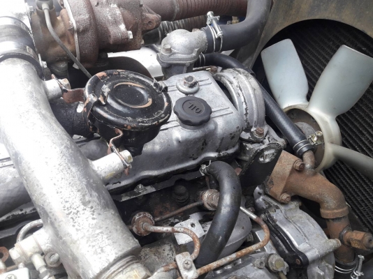 ขายรถยก KOMATSU FD20-11 เครื่องดีเซล 4FE1 เสาสูง 3 เมตร ยกได้ 2 ตัน เกียร์ธรรมดา รถนอกนำเข้า มีเอกสารการนำเข้า ติดต่อ 098-7962549