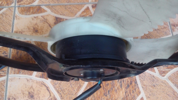 พัดลมหม้อน้ำ โครงเหล็ก Mitsuba