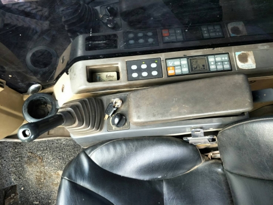 ขายรถแบคโฮ CAT 320 C เอกสารอินวอย ราคา 980000
