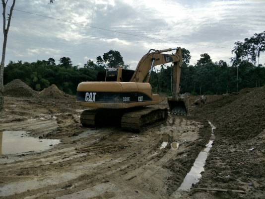 ขายรถแบคโฮ CAT 320 C เอกสารอินวอย ราคา 980000
