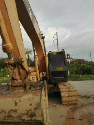 ขายรถแบคโฮ CAT 320 C เอกสารอินวอย ราคา 980000
