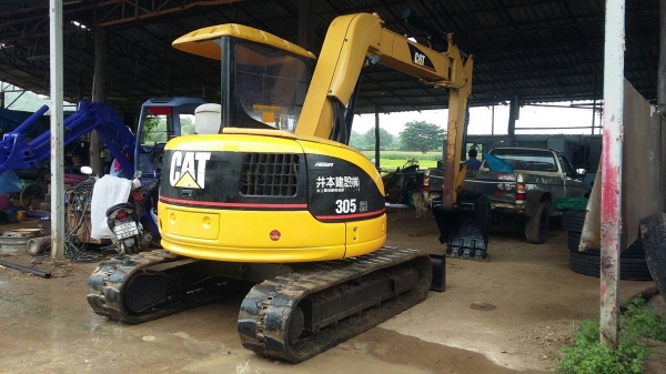 ขายด่วน รถขุด CAT305SR สินค้าเก่านอกจากญี่ปุ่น แทรคยาง/ ออฟเซ็นบูม / ปั๊มนิ้ว/เครื่องยนต์ K4N /หลังค
