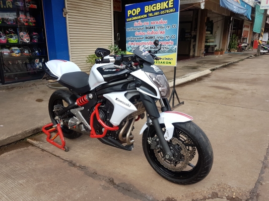 ขายแลกเทิร์น KAWASAKI ER6N ABS ปี 2013 สีสวย ของแต่งล้น ทะเบียนพร้อมโอน ราคา 139000 บาท ส่งได้ทั่วไทยคับ รายการของแต่ง - แฮนด์แต่ง - ท่อแต่งAKRAPOVIC - การ์ดหม้อน้ำแต่ง - มือเบรคมือครัชแต่ง - ชุดท้ายสั้นแต่ง - แคชบาร์ - กระจกปลายแฮนด์แต่ง -ครอบเบาะคนซ้อนเ