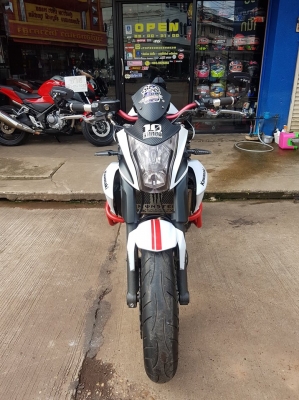 ขายแลกเทิร์น KAWASAKI ER6N ABS ปี 2013 สีสวย ของแต่งล้น ทะเบียนพร้อมโอน ราคา 139000 บาท ส่งได้ทั่วไทยคับ รายการของแต่ง - แฮนด์แต่ง - ท่อแต่งAKRAPOVIC - การ์ดหม้อน้ำแต่ง - มือเบรคมือครัชแต่ง - ชุดท้ายสั้นแต่ง - แคชบาร์ - กระจกปลายแฮนด์แต่ง -ครอบเบาะคนซ้อนเ