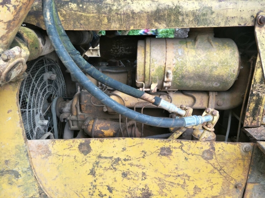 ขายรถแทรคเตอร์ KOMATSU D50A-15 ห้องเลี้ยวน้ำมัน ราคา 250000