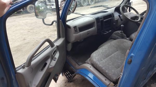 ขายหัวเก๋ง CABIN TOYOTA DANY สองใบปัด หัวแคบ สำหรับรถ4-6 ล้อเล็กขายตามสภาพ ขายหัวเก๋ง CABIN TOYOTA DANY สองใบปัด หัวแคบ สำหรับรถ4-6 ล้อเล็กขายตามสภาพ