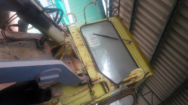 ขายรถตักเอวอ่อน komatsu-JH63รถนอกเก่าไม่ได้ใช้งาน 390,000บาท