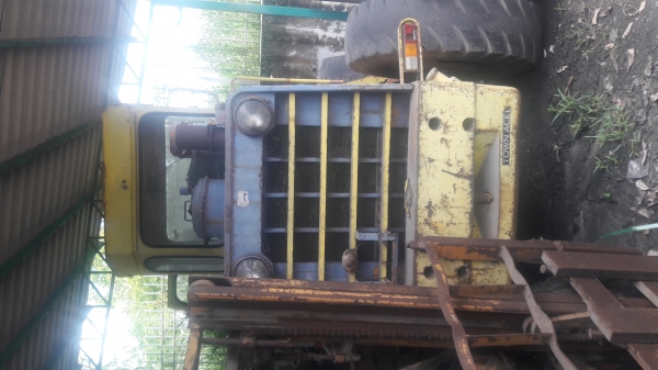 ขายรถตักเอวอ่อน komatsu-JH63รถนอกเก่าไม่ได้ใช้งาน 390,000บาท