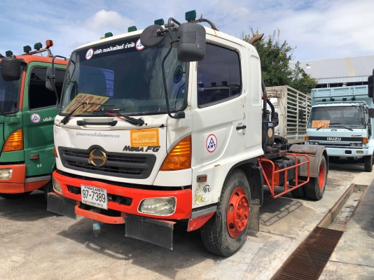 ขาย !! 6 ล้อ HINO เมก้า หัวลาก 212 แรง ขาย !! 6 ล้อ HINO เมก้า หัวลาก 212 แรง
