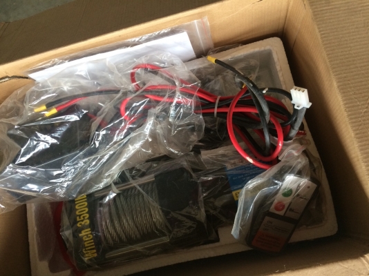 วิ้น12V 3500lbs พร้อมรีโมท