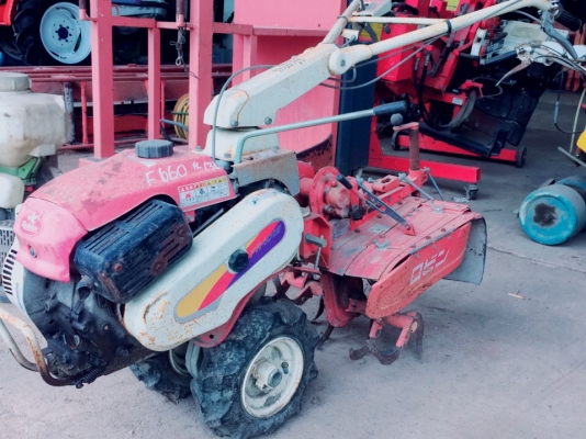 รถพรวนดิน