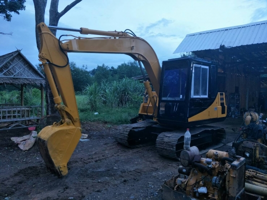 KOMATSU PC 60-5 รถสภาพพร้อมใช้ราคคา 420,000 ตรัง