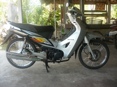 ขายเวฟ 125 sกุญแจนิรภัย     ขาย 14500 บาท