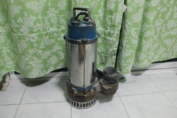 ปั๊มไดโว่สูบน้ำขนาดท่อ 3นิ้ว ยี่ห้อ kodai แท้ญี่ปุ่น เสื้อสแตนเลส พร้อมใช้ครับ