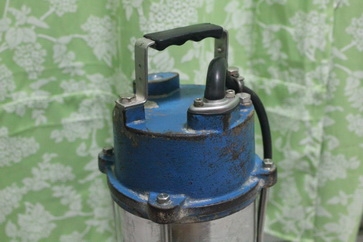 ปั๊มไดโว่สูบน้ำขนาดท่อ 3นิ้ว ยี่ห้อ kodai แท้ญี่ปุ่น เสื้อสแตนเลส พร้อมใช้ครับ