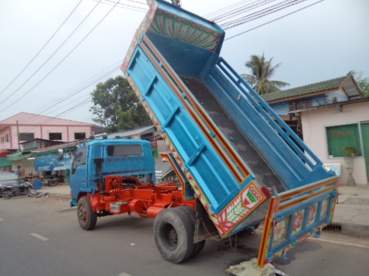 ขายรถ6ล้อมิตซูดั้ม เครื่องอีซูซุ115แรงม้า ช่วงล่างFหน้าFหลัง สภาพสวยพร้อมใช้งานคับ