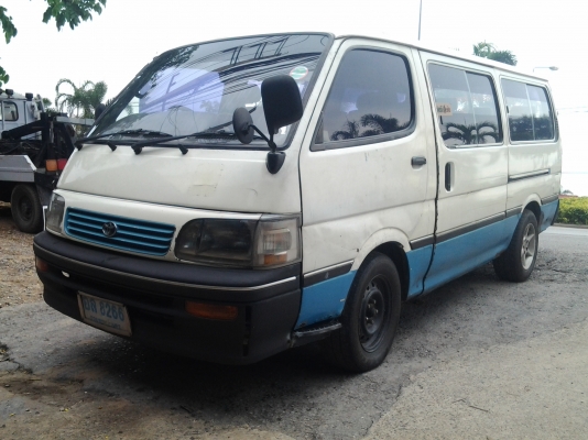 Toyota หัวจรวด ปี90 เครื่อง2500 ดีเซล พวงมาลัยเพาเวอร์ Toyota หัวจรวด ปี90 เครื่อง2500 ดีเซล พวงมาลัยเพาเวอร์