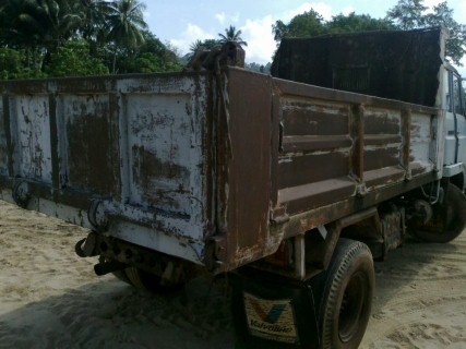 ISUZU หกล้อดัมพ์ SDR320 (JCM) เครื่อง 6BD1 ปี 38 พวงมายเพาเวอร์ เครื่องดี ซัซซี่สวย กระบะไม่ผุ 620,000