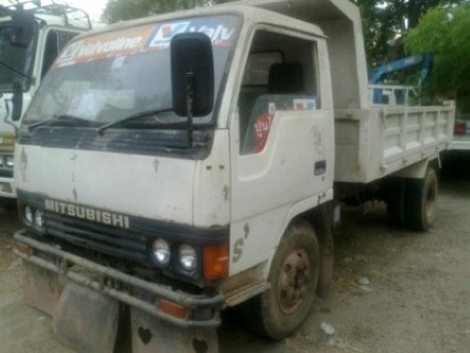 MISUBISHI หกล้อดั้มพ์ ปี37 เครื่อง115 แรงเครื่องดีมาก ซีซซี่FE449 แห้งเดิมๆ คานหน้า-หลัง ใหญ่แล้ว (รถจอดไม่ได้ใช้งานขับได้) 420,000