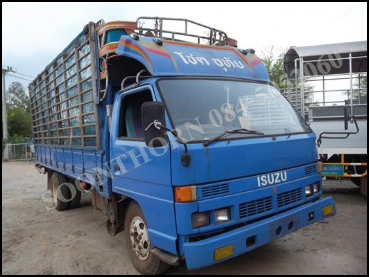ขายด่วน รถบรรทุก 6 ล้อ ISUZU 110 แรง ยาว 5 เมตร คอกสูง รถสวยพร้อมใช้งาน ราคาสุดคุ้ม