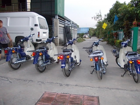 honda C50 หัวฉีด ตะแกรงหน้าหลัุงใหญ่ รถประกอบใหม่ เหลือ1คันแล้วครับ honda C50 หัวฉีด ตะแกรงหน้าหลัุงใหญ่ รถประกอบใหม่ เหลือ1คันแล้วครับ