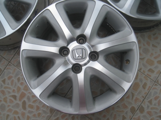 ขายล้อแม็กเดิม Honda city 15"x6" et 53 4 รู100 +ยางปี 10 (081-3747940)