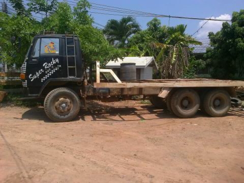 ขายรถบรรทุกท้ายลาด ขึ้น200สบาย ISUZU ROCKY 210 2เพลา เครื่องดี คัสชีศสวย รุ่นแรก ลมดูด สนใจติดต่อาได้ครับ