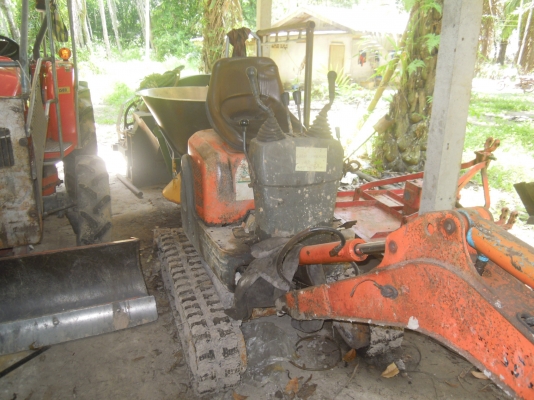 รถขุดเล็กตีนยางEX10U