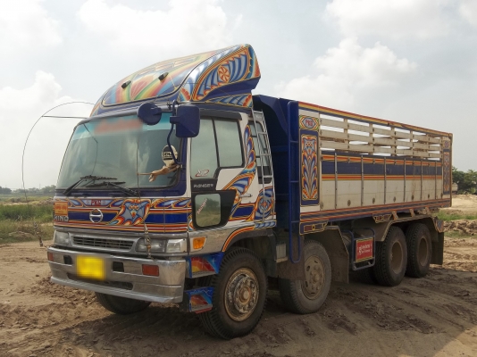 ขายด่วนรถบรรทุก 12 ล้อHINOไฮเทคเครื่อง p11c กระบะดั้มปรีเนียม