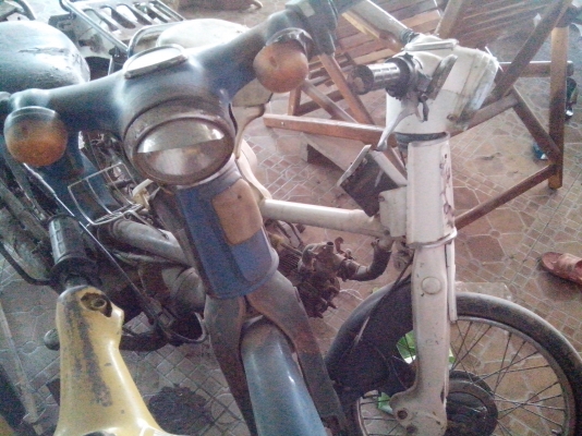 ขายซีถังแยก สามคันคันละ 7800 สนใจติดต่อ สภาพสวยทุกคัน ขายซีถังแยก สามคันคันละ 7800 สนใจติดต่อ สภาพสวยทุกคัน