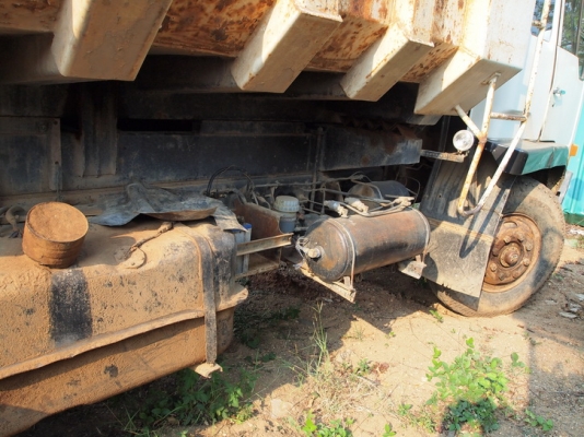 ขายรถบรรทุก10ล้อ2เพลา MITSUBISHI FN527 195 แรง เครื่องดี คัสชีส์สวยมากเลย