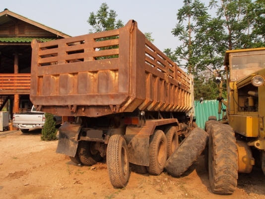 ขายรถบรรทุก10ล้อ2เพลา MITSUBISHI FN527 195 แรง เครื่องดี คัสชีส์สวยมากเลย