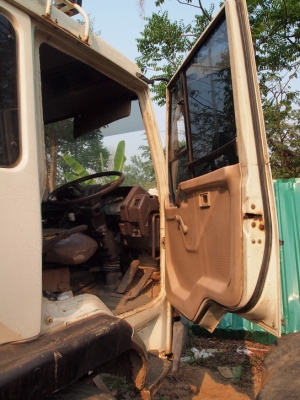 ขายรถบรรทุก10ล้อ2เพลา MITSUBISHI FN527 195 แรง เครื่องดี คัสชีส์สวยมากเลย