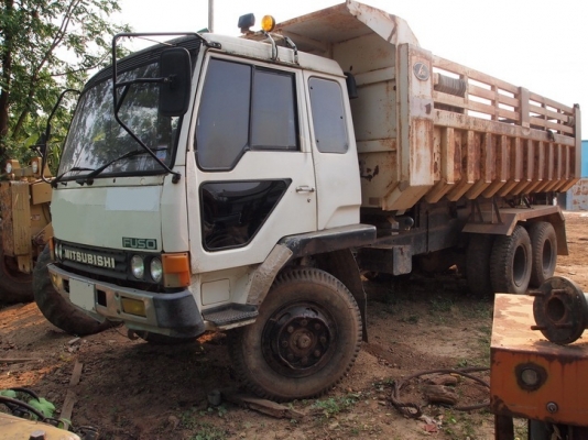 ขายรถบรรทุก10ล้อ2เพลา MITSUBISHI FN527 195 แรง เครื่องดี คัสชีส์สวยมากเลย