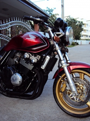 ขาย CB400 TEC.1 สภาพสวยๆ เรี่ยมๆ คับ เชิญคับ 88,000 บาท ฿